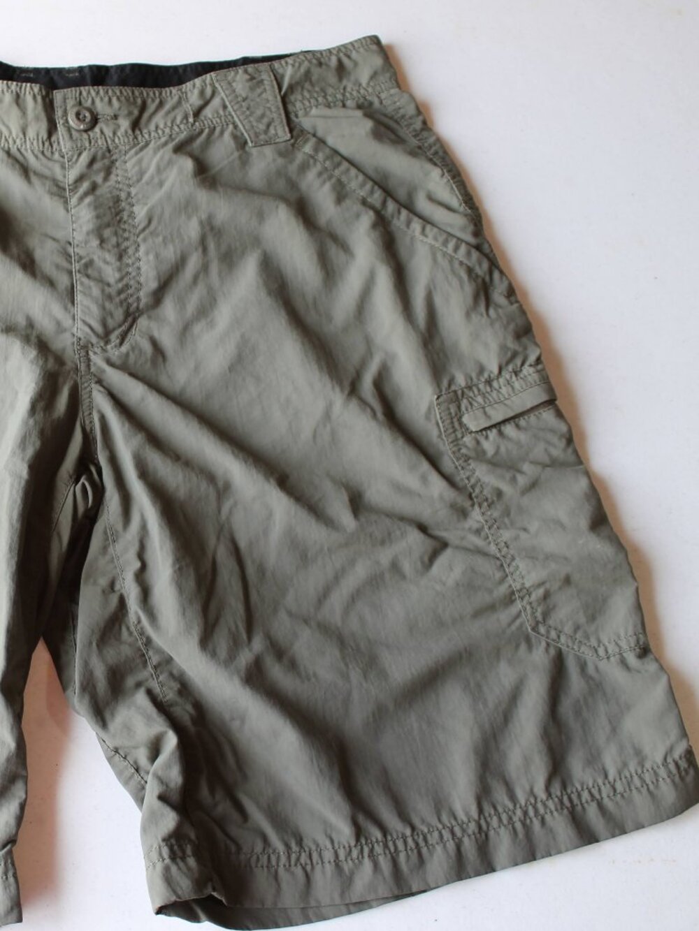 Eddie Bauer Sport Men 34 Cargo Shorts Olive Green Nylon Hiking Outdoor Trail 10"